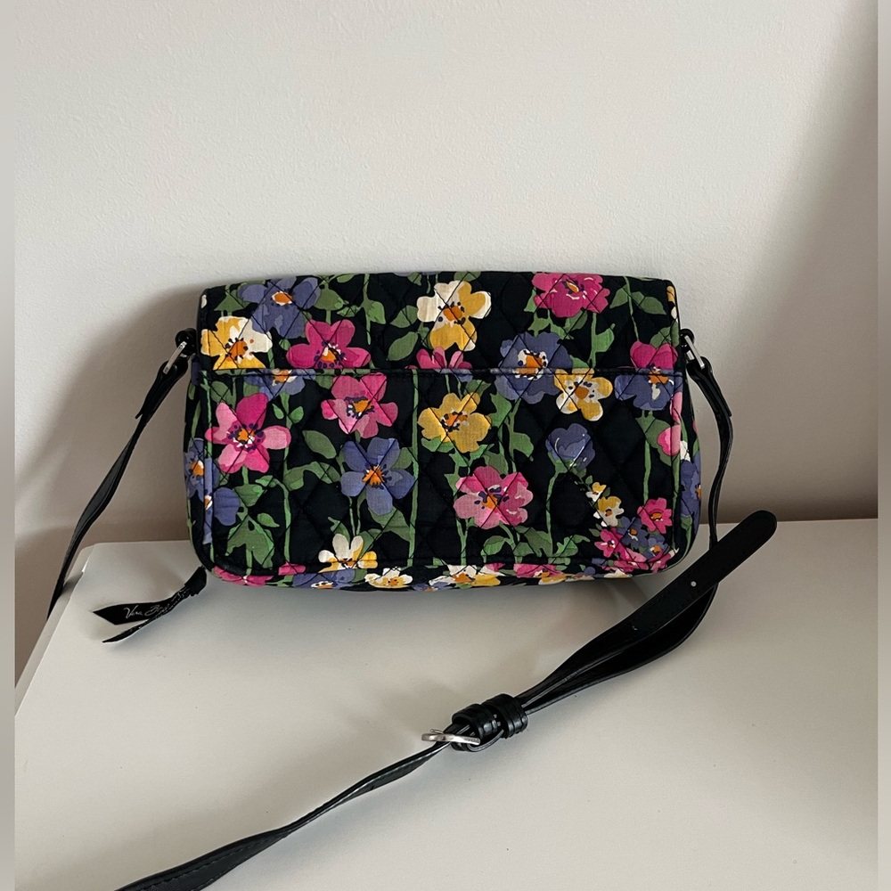 Vera Bradley Quilted Crossbody w/ Multicolor Floral “Wildflower Garden” Print - Picture 3 of 7
